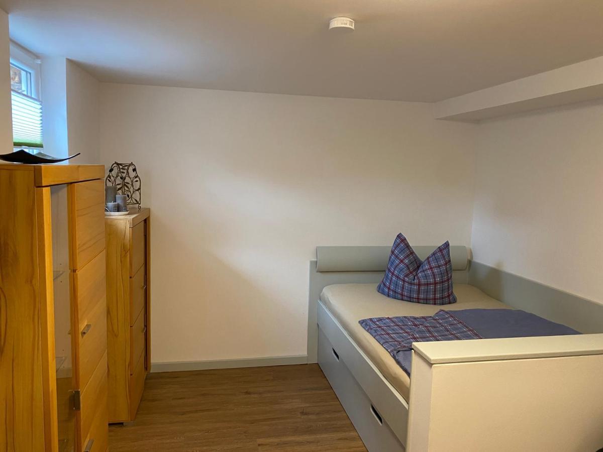 Saale Unstrut Ferienwohnung I Naumbourg Extérieur photo
